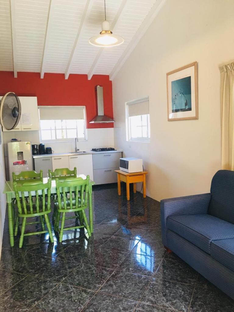 Aparthotel La Felicidad Aruba à Oranjestad Extérieur photo
